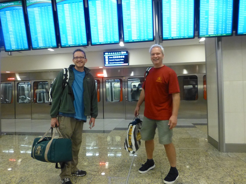 Time for good-byes. Photo by FG.