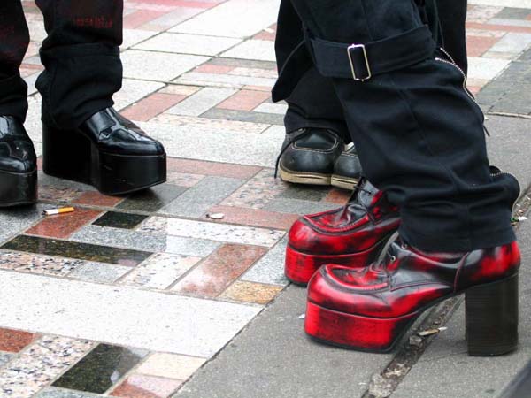 Footwear in Japan