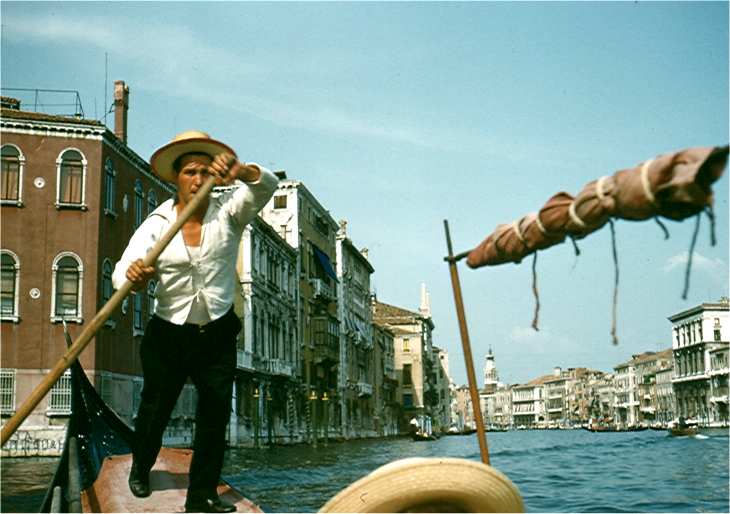 A gondola ride is great fun. Photo by FG.